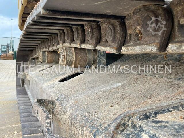 Crawler excavator Caterpillar 325F LCR