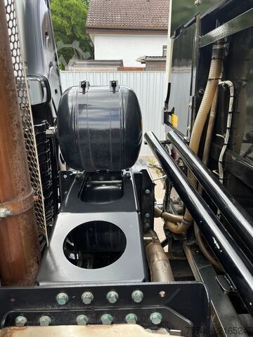 Măturătoare stradală MAN TGL 12.250 *Kehrmaschine  *FAUN Viajet 5R/LH