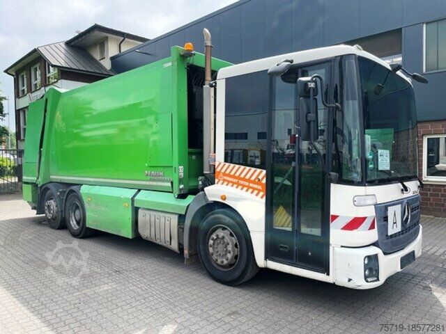 Vuilniswagen Mercedes-Benz 2633 6x2 EEV Econic Faun Powerpress II 524