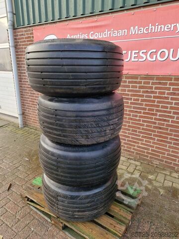 Τροχός με ελαστικό  Banden 15/55/17 - Gebruikt