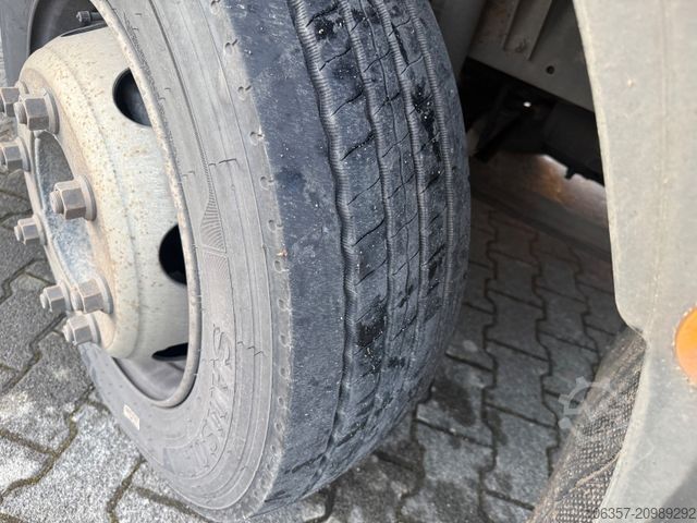 LKW mit Kofferaufbau IVECO Eurocargo 120E22/P Koffer LBW 1500Kg,7,50m