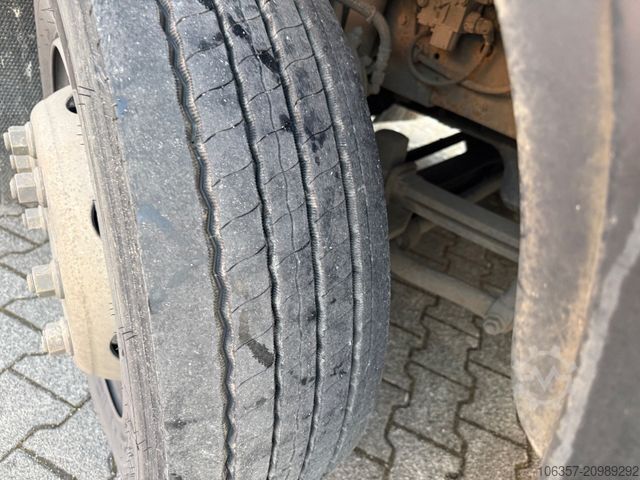 LKW mit Kofferaufbau IVECO Eurocargo 120E22/P Koffer LBW 1500Kg,7,50m