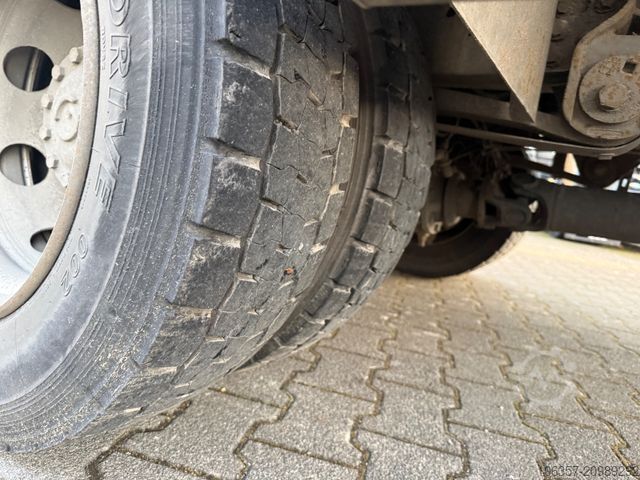 LKW mit Kofferaufbau IVECO Eurocargo 120E22/P Koffer LBW 1500Kg,7,50m