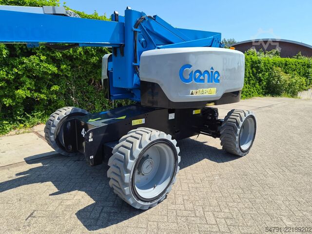Scharnierende telescopische hoogwerker Genie Z-60/37 DC