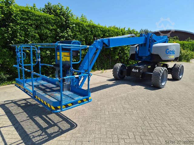 Scharnierende telescopische hoogwerker Genie Z-60/37 DC