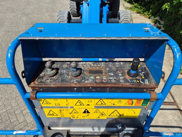 Scharnierende telescopische hoogwerker Genie Z-60/37 DC