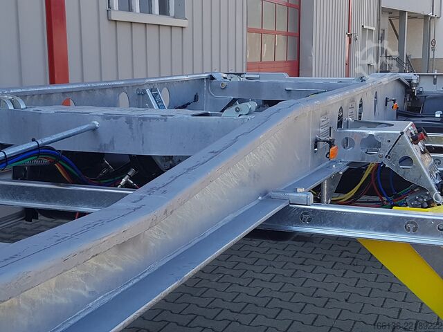 Görgős pótkocsi Fliegl Schlittenanhänger für Abrollcontainer