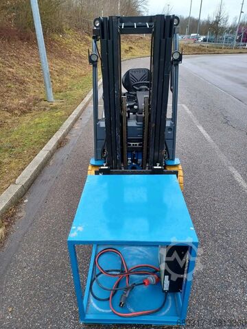 Électrique – 4 roues Toyota 8FBM20T - FSW 4300