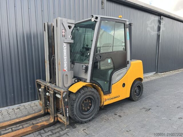 Dieselové vysokozdvižné vozíky Jungheinrich DFG550s