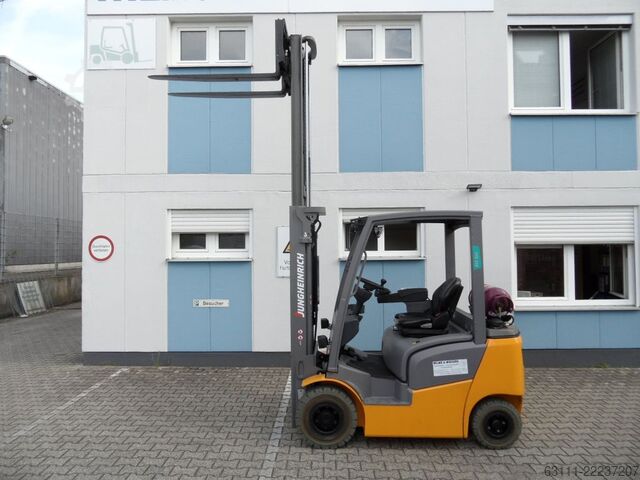 Stivuitoare GPL Jungheinrich TFG 316 - weiße Reifen - Freihub