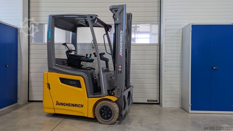 Stivuitor electric cu 3 roți Jungheinrich EFG 215 G115-330ZZ
