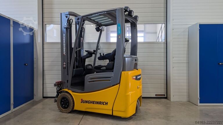 Stivuitor electric cu 3 roți Jungheinrich EFG 215 G115-330ZZ