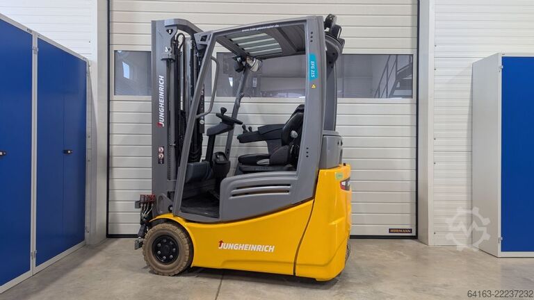 Stivuitor electric cu 3 roți Jungheinrich EFG 215 G115-330ZZ