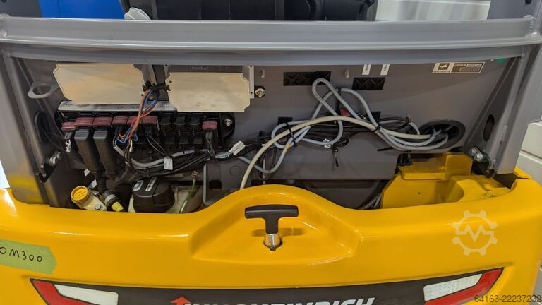 Stivuitor electric cu 3 roți Jungheinrich EFG 215 G115-330ZZ