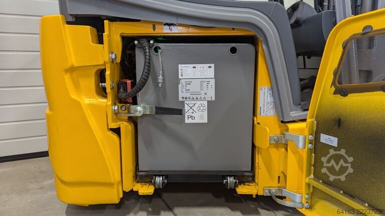 Stivuitor electric cu 3 roți Jungheinrich EFG 215 G115-330ZZ
