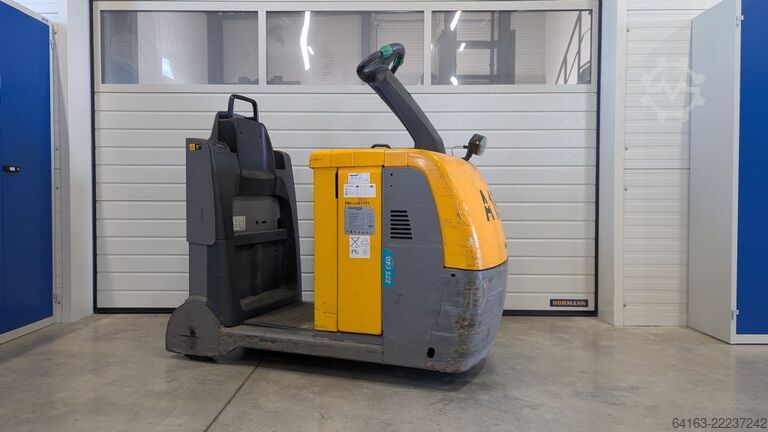 Tractor de remorcare Jungheinrich EZS C40