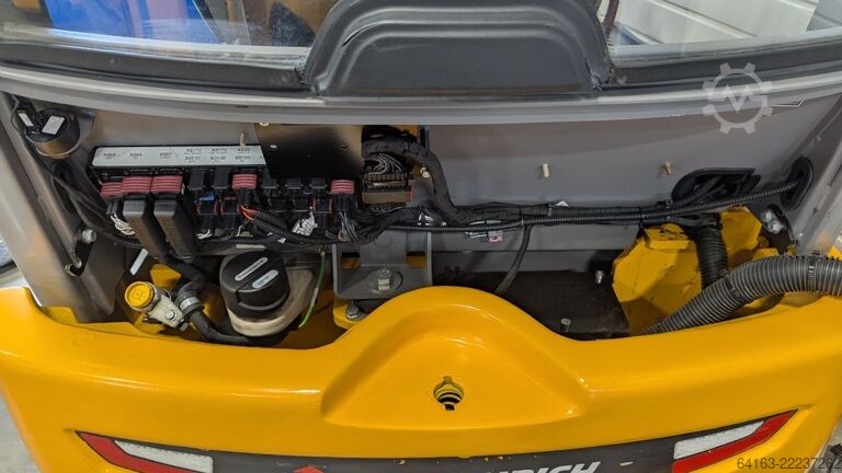 Stivuitor electric cu 3 roți Jungheinrich EFG 213 LiIon Batterie