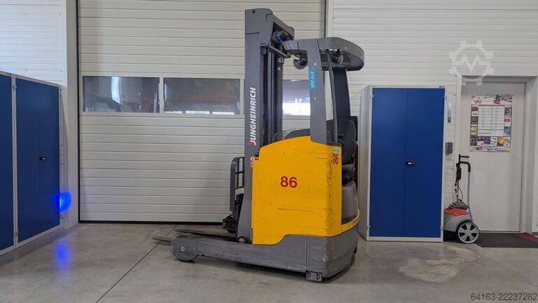 Stivuitor cu catarg retractabil Jungheinrich ETV 216 E GE 115 620DZ