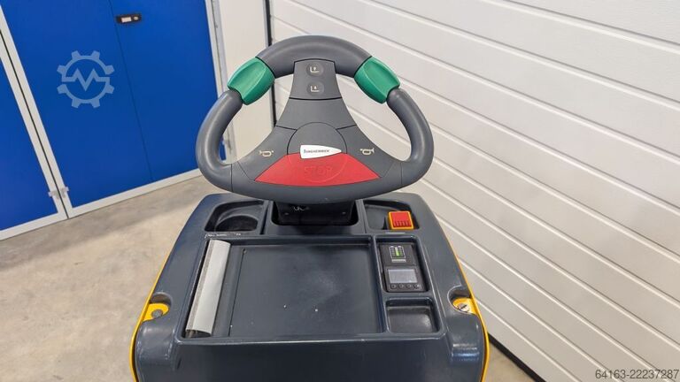 Tractor de remorcare Jungheinrich EZS 130
