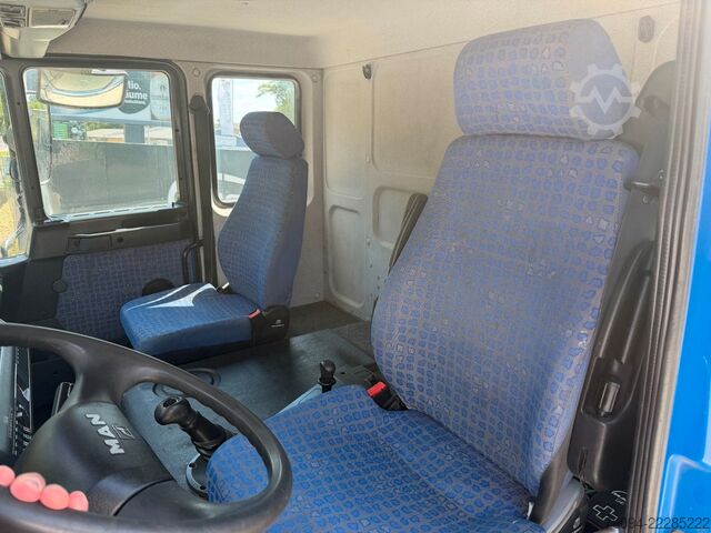 LKW mit Pritsche (offen) MAN TGM 10.180 4x4 KRAN 16m single bereift FUNK
