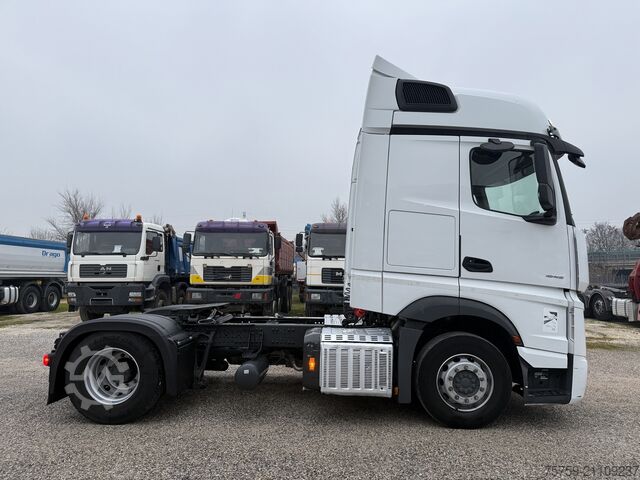 Standart çekici ünitesi Mercedes-Benz Actros 1845 ADR ÖL-Retarder Euro6