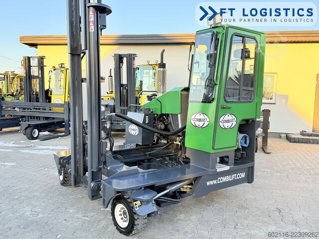 Empilhadeira multidirecional Combilift C4000 GAS TRIPLEX 5550 FREE LIFT CABIN