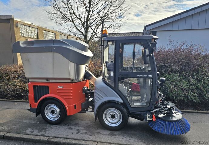 Road sweeper Hako Citymaster 1250