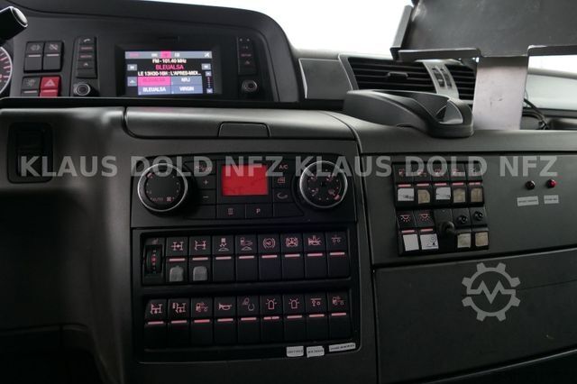 Truck chassis MAN TGS 33.500 Fahrgestell Retarder 6x4 Euro 6