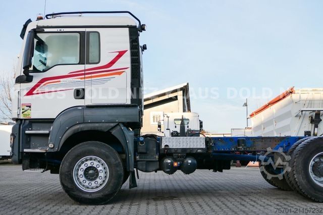 Truck chassis MAN TGS 33.500 Fahrgestell Retarder 6x4 Euro 6