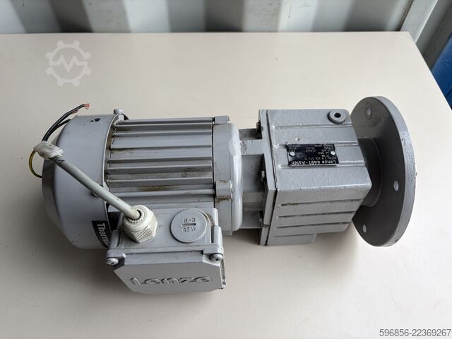 Motoreductor Lenze GST04-2B VCK071-32 0,37 kW 44 omw/min 79 Nm i=31,6 3-fase Motoreduktor Lenze GST04-2B VCK071-32 0,37 kW 44 obr./min 79 Nm i=31,6 3-fazowy Motoreduktor Lenze GST04-2B VCK071-32 0,37 kW 44 obr./min 79 Nm i=31,6 3-fazowy
