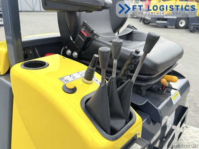 Narrow-aisle forklift Combilift AISLE MASTER 15E TRIPLEX 5250 FREE-LIFT