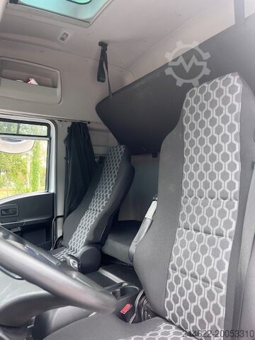 Low Liner Ford Cargo Low Liner