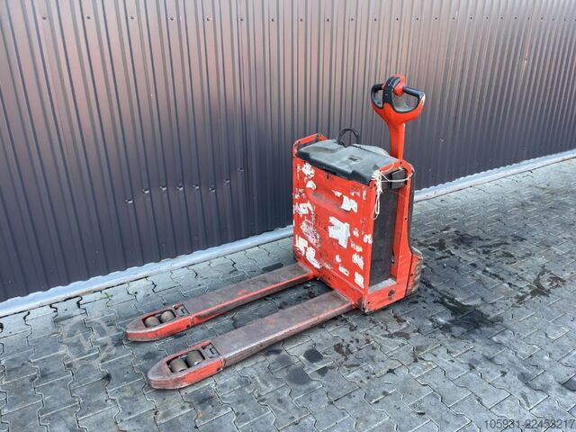 Kézi raklapemelő Linde T16