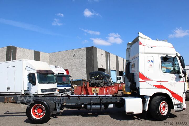 Podvozek s kabinou DAF CF 370 + euro 6 + ssc + full option