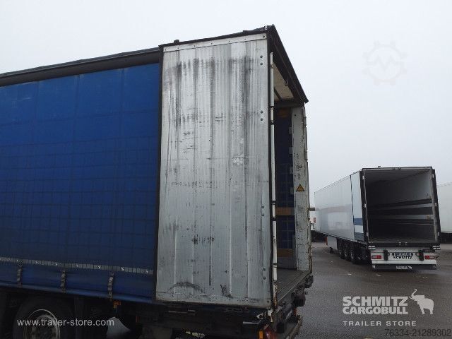 Öppen semitrailer med kapell Schmitz Cargobull Semitrailer Curtainsider Standard Hayon