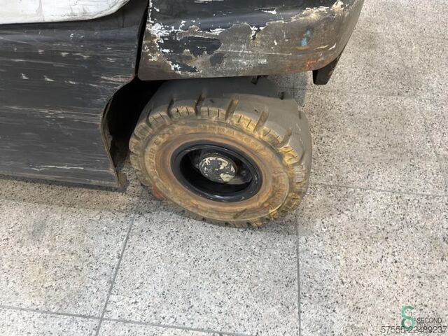 Viljuškar Hyster J2.5XN