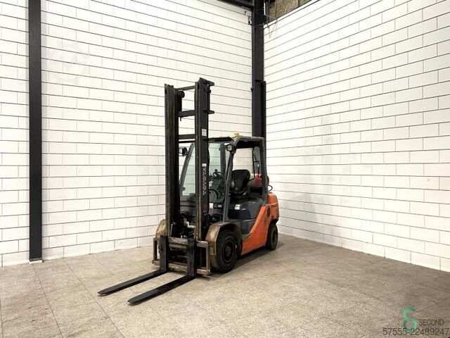 Gaffeltruck Toyota 02-8 FGF 25