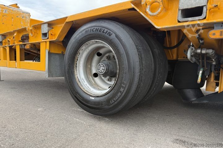 Dieplader oplegger Goldhofer STZ H6 75/80 AA Tieflader / Swiss-Vehicle