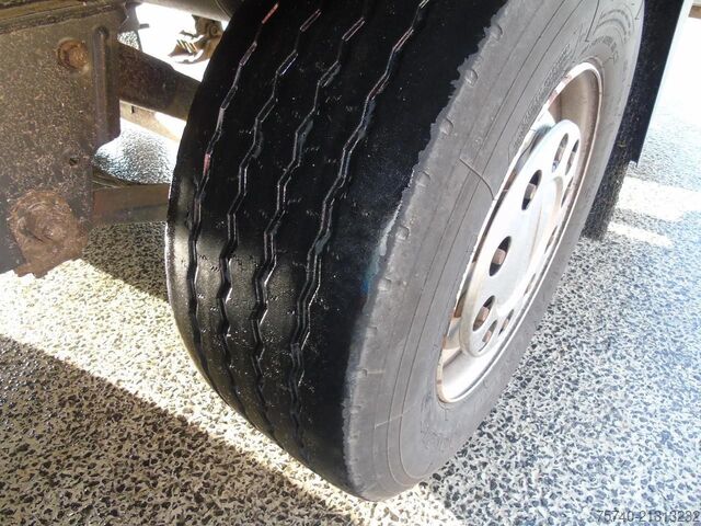 Hűtött/fagyasztott szállítás Schmitz Cargobull 2 AXLE + CARRIER + DHOLLANDIA LOADLIFT