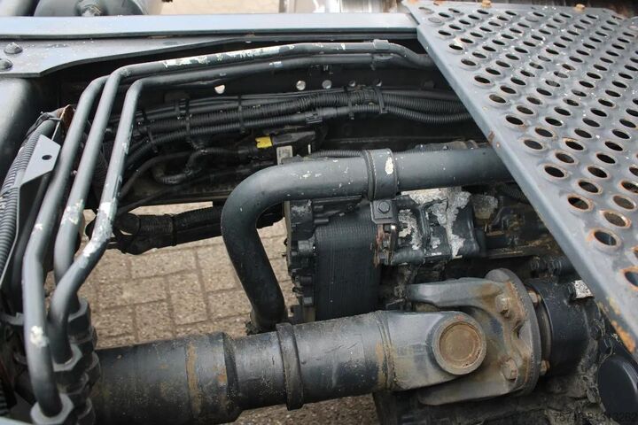 Standard-SZM Iveco Stralis 460 + 6X2 + RETARDER + EURO 6 + SPOILERS