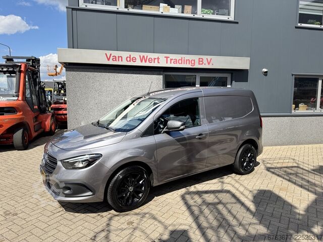 Mercedes-Benz Citan 110 CDI 95PK Diesel 2021 Airco / DAB + / Apple Carplay / Camera / LM Velgen MERCEDES-BENZ Citan 110 CDI 95PK Diesel 2021 Airco / DAB + / Apple Carplay / Camera / LM Velgen