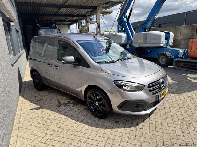Mercedes-Benz Citan 110 CDI 95PK Diesel 2021 Airco / DAB + / Apple Carplay / Camera / LM Velgen MERCEDES-BENZ Citan 110 CDI 95PK Diesel 2021 Airco / DAB + / Apple Carplay / Camera / LM Velgen
