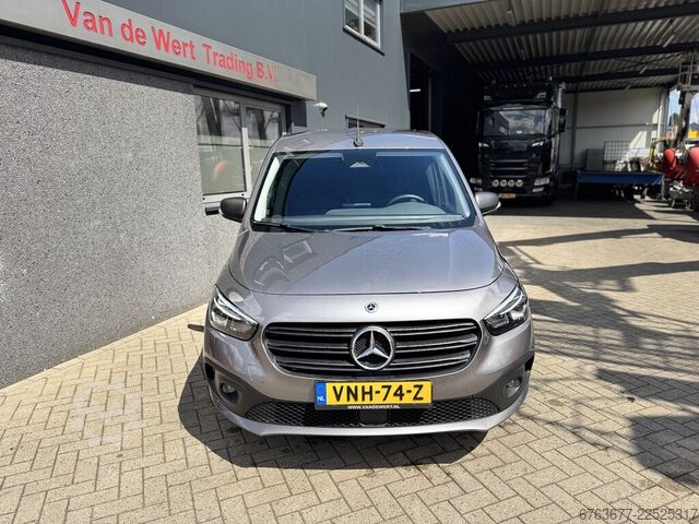 Mercedes-Benz Citan 110 CDI 95PK Diesel 2021 Airco / DAB + / Apple Carplay / Camera / LM Velgen MERCEDES-BENZ Citan 110 CDI 95PK Diesel 2021 Airco / DAB + / Apple Carplay / Camera / LM Velgen