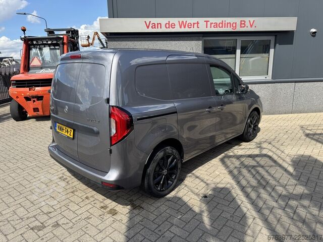 Mercedes-Benz Citan 110 CDI 95PK Diesel 2021 Airco / DAB + / Apple Carplay / Camera / LM Velgen MERCEDES-BENZ Citan 110 CDI 95PK Diesel 2021 Airco / DAB + / Apple Carplay / Camera / LM Velgen