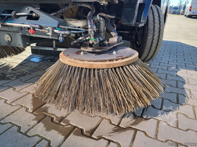 Zamiatarka drogowa Schmidt Cleango 500