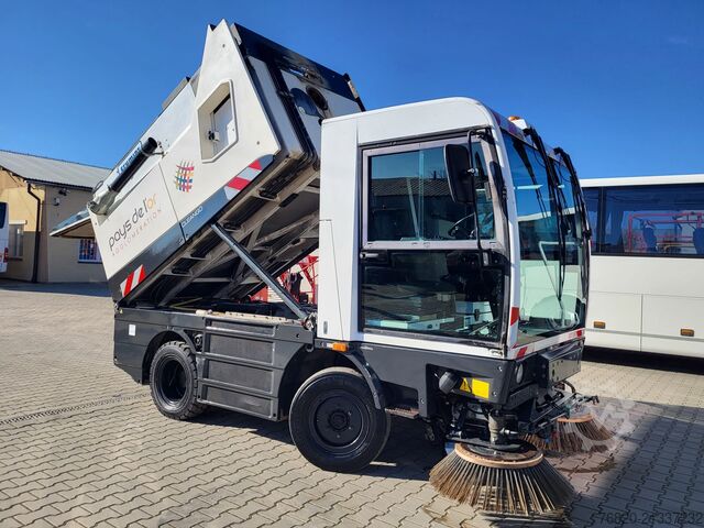 Zamiatarka drogowa Schmidt Cleango 500
