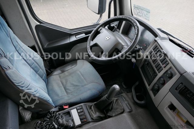 Tenteli düz yataklı kamyon VOLVO FE 300 Koffer XL-Tank LBW Euro 5