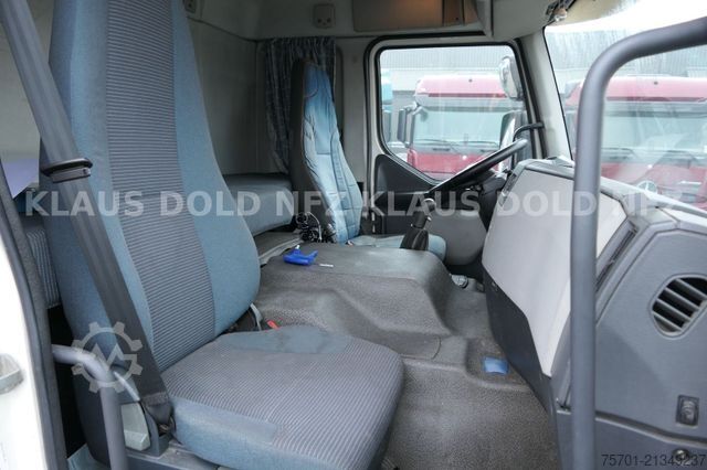 Tenteli düz yataklı kamyon VOLVO FE 300 Koffer XL-Tank LBW Euro 5