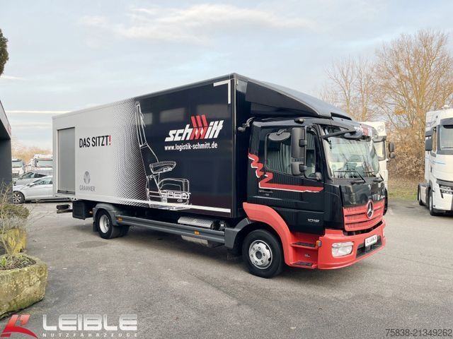 Samochód ciężarowy typu furgon MERCEDES-BENZ Atego 1018*Koffer*Rolltor*Rolltor seitlich*Klima
