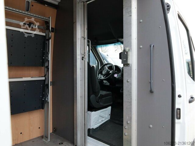 High top van Mercedes-Benz eSprinter 312 Kasten FWD,3.924mm Radstand